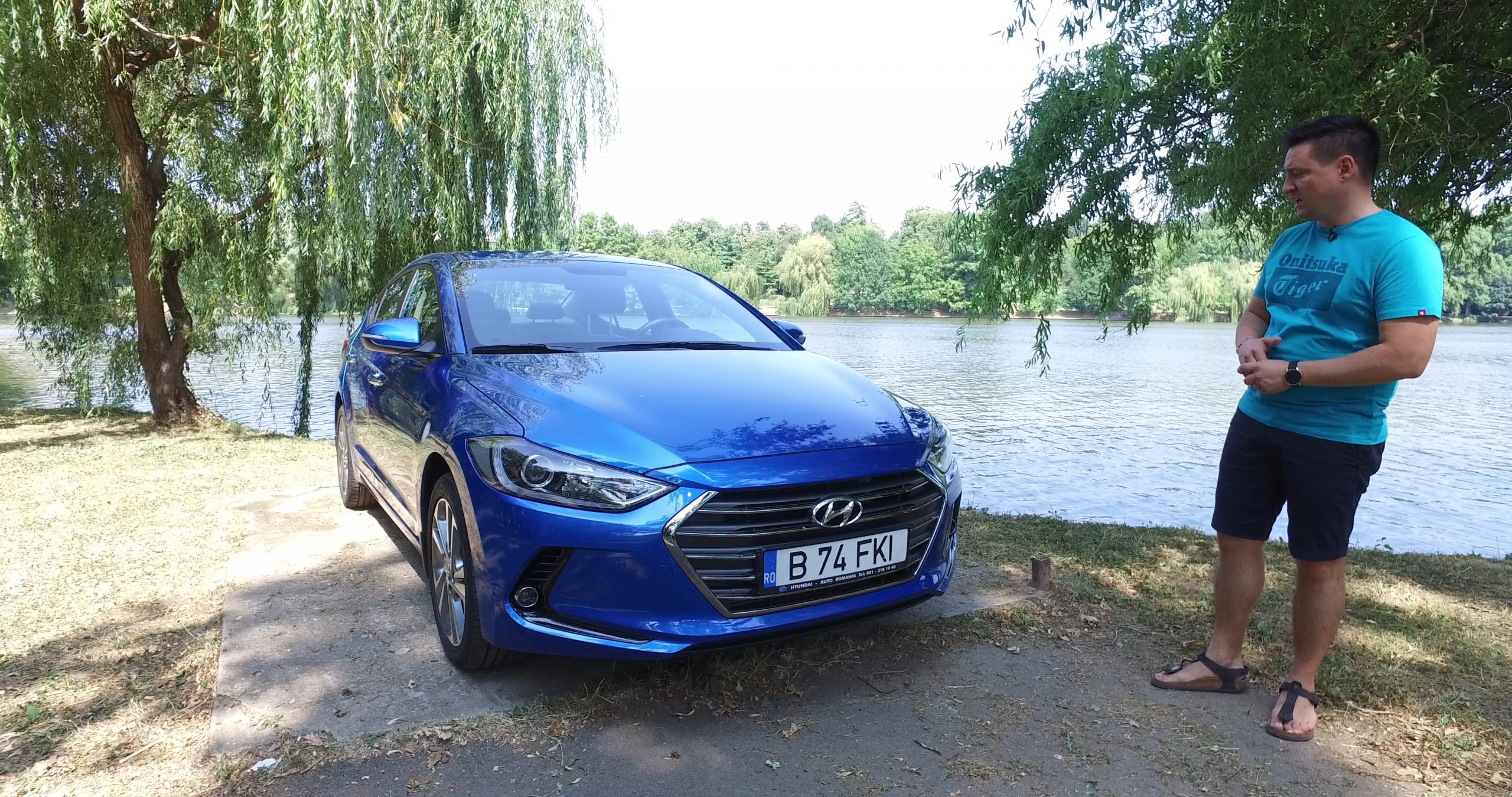 HYUNDAI ELANTRA – THE SHY GIRL