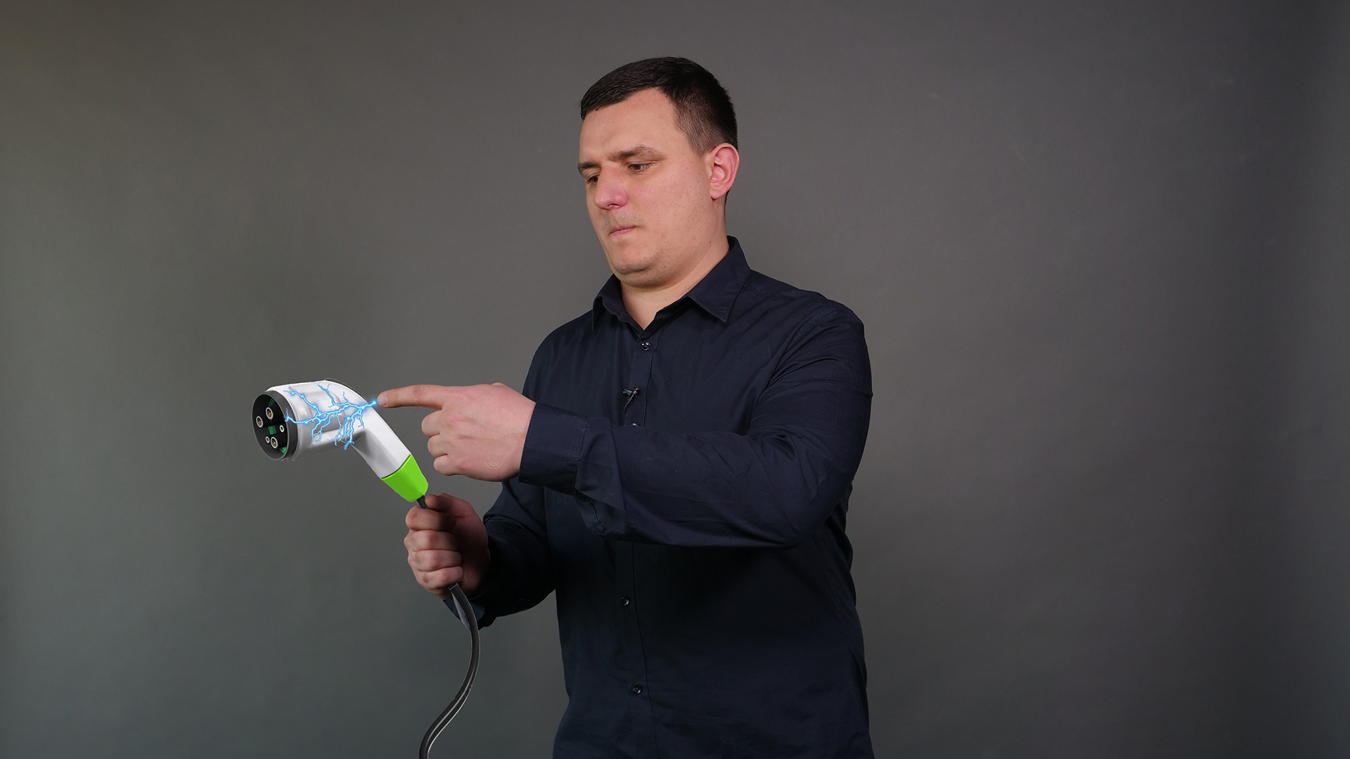 mașini încărcate la priză